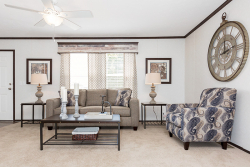 95PLH28523AH_LivingRoom_01