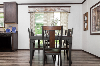95PLH28523AH_Dining_01