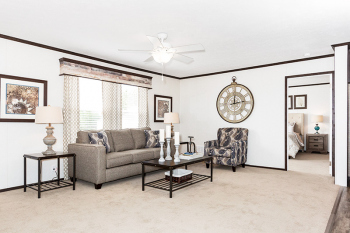 95PLH28523AH_LivingRoom_02