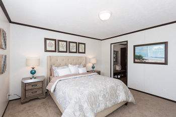 95PLH28523AH_MasterBed_01